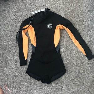 NWT O’Neil Spring Suit- Surfing Long Sleeve Shorty